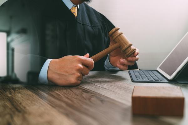 信贷审查人员的刑事责任标准及防范路径 图2