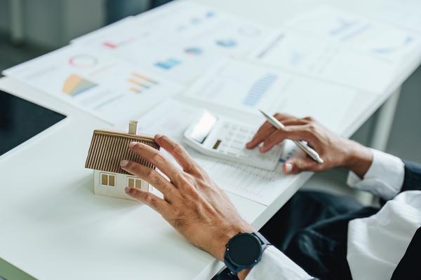 首付之后多久还房贷？解析购房者的还款周期与资金规划 图2