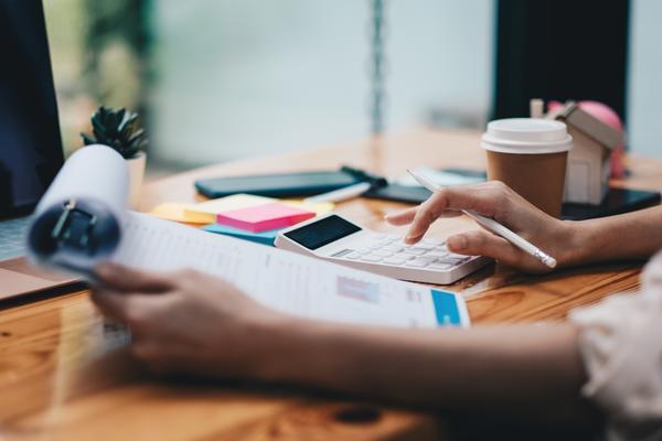 私募大佬跳河:基金经理的惊人举动 图2