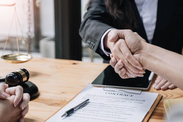 如何选择一家可靠的债务担保律师事务所——以为例 图2