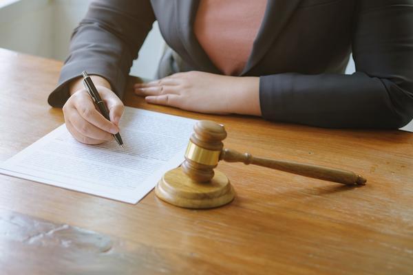 贷款逾期被寄律师函的应对策略与风险防控 图2