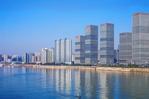 数字营销推广图片对比:了解各种策略的效果和优势 图2